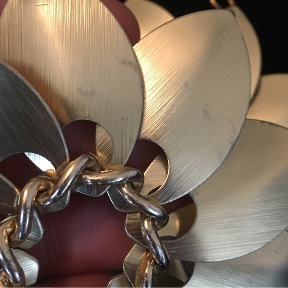 Vintage Retro Large Fan Flower Earrings - Picture 6 of 9